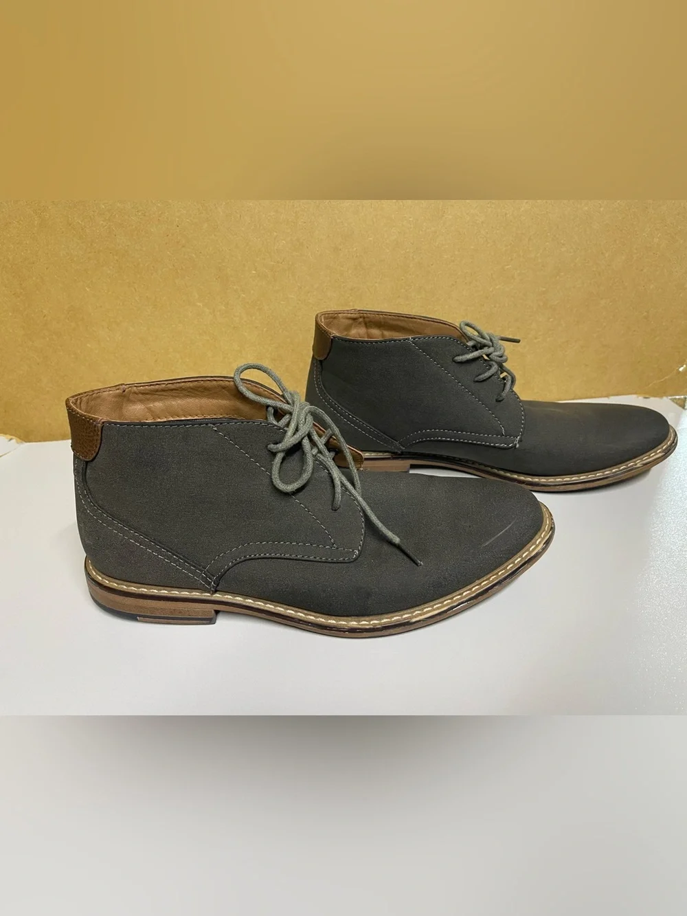 Steve Madden Gray Ankle Boots Men’s Size 9 Lace-Up Chukka Boots